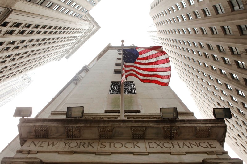 ABD piyasaları kapanışta karıştı; Dow Jones Industrial Average 0,39% kıymet kazandı