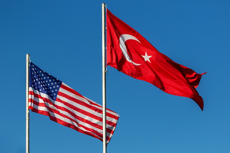 Bakan Çavuşoğlu, ABD’li mevkidaşı ile vize sorunu, güvenlik ihtarları ve F-16 konusunda görüştü
