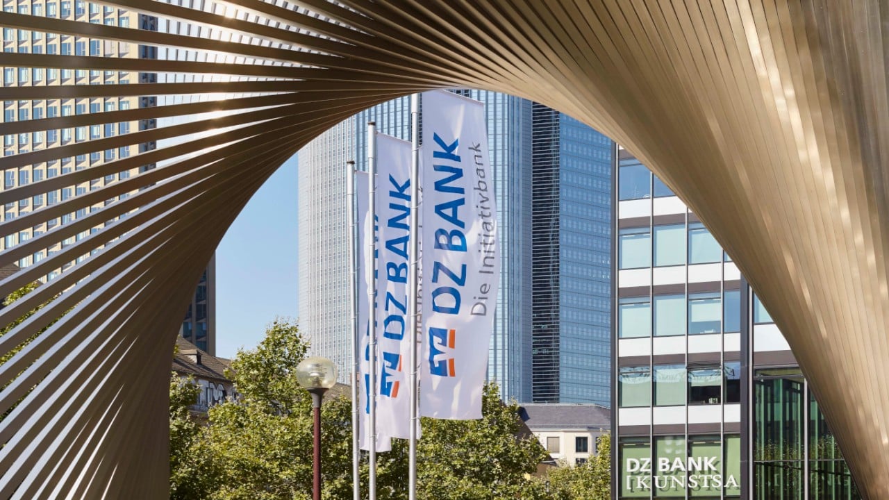 DZ Bank, Dijital Para Ünitelerine Göz Kırpıyor