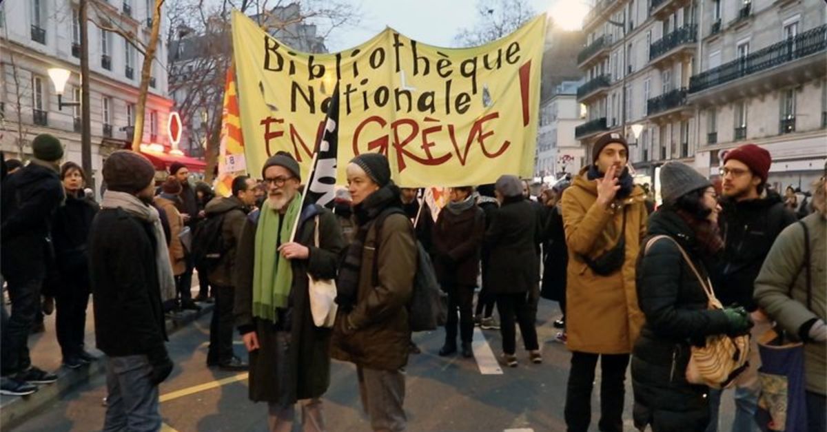 Macron tartışmalı emeklilik ıslahatını savundu