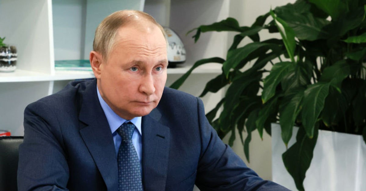 Putin: Nükleer füzeleri dizginleyecek muahedeyi askıya aldık