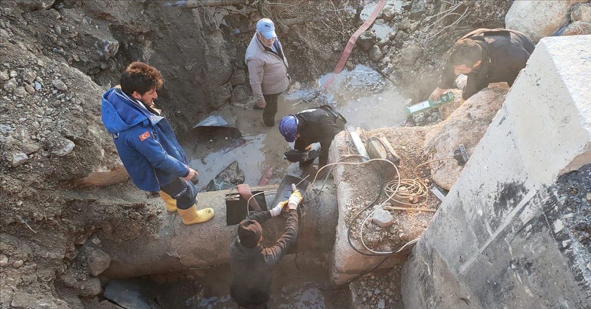 Sarsıntı bölgesinde ağır hasarlı yerler hariç yüzde 95’ine su verildi