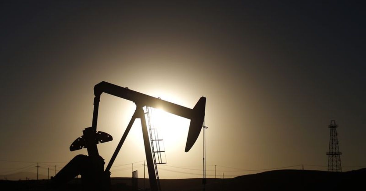 UEA, global petrol talebi kestirimini yükseltti