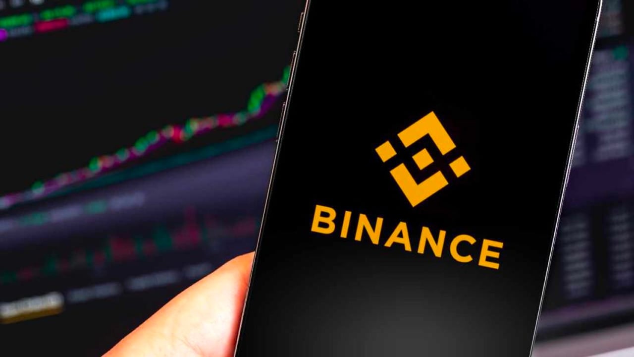 Binance, Spot Süreçlerini Askıya Aldı