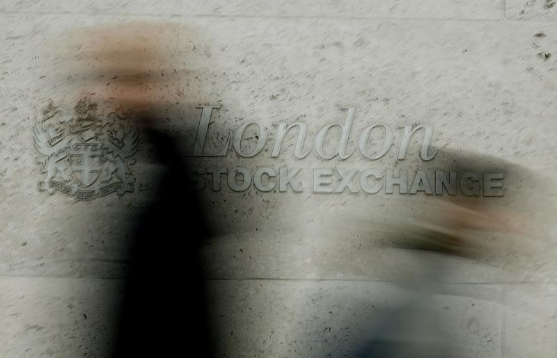 Birleşik Krallık piyasaları kapanışta düştü; Investing.com Birleşik Krallık 100 0,17% paha kaybetti