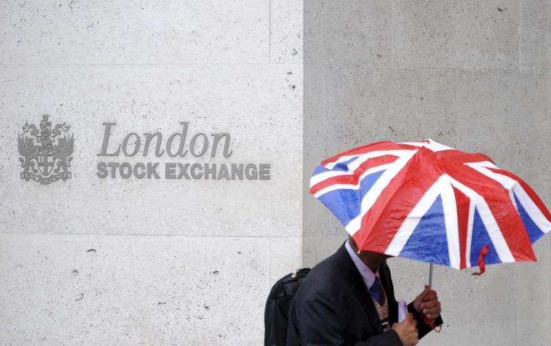 Birleşik Krallık piyasaları kapanışta yükseldi; Investing.com Birleşik Krallık 100 0,53% bedel kazandı