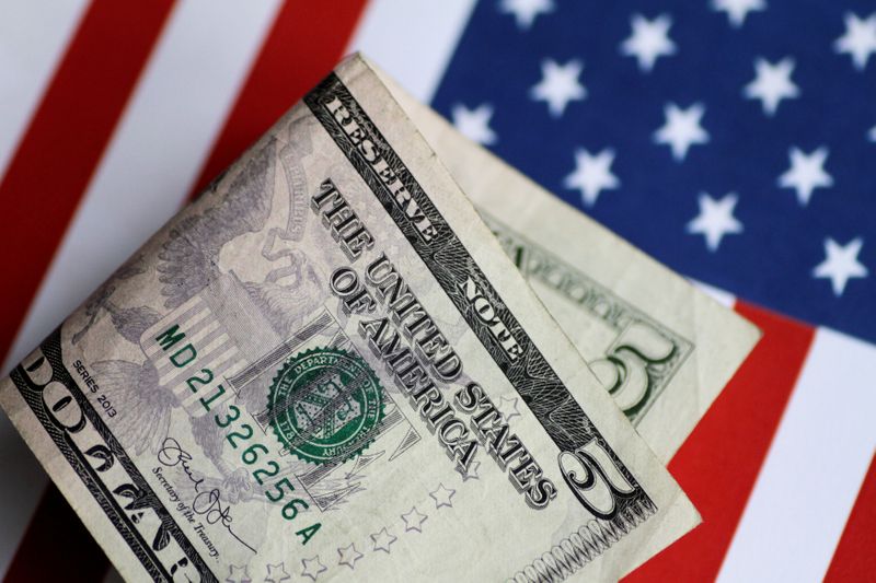 Dolar 7 haftanın en düşük düzeyine yakın: Fed faiz artırımına orta verecek mi?