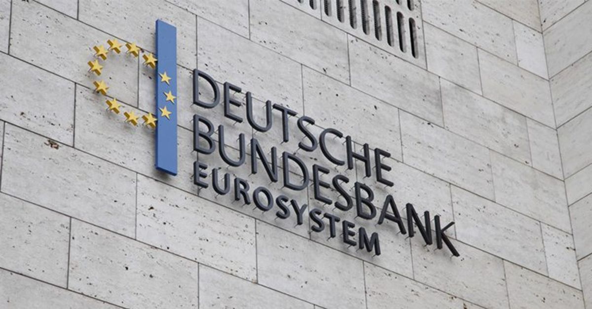 Bundesbank daralma iddiasını revize etti