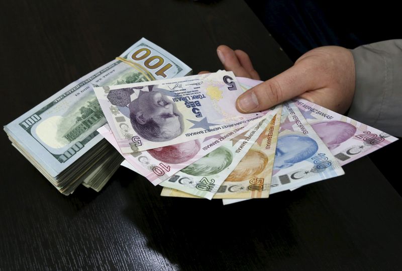 Dolar/TL haftanın son gününde nasıl seyrediyor?