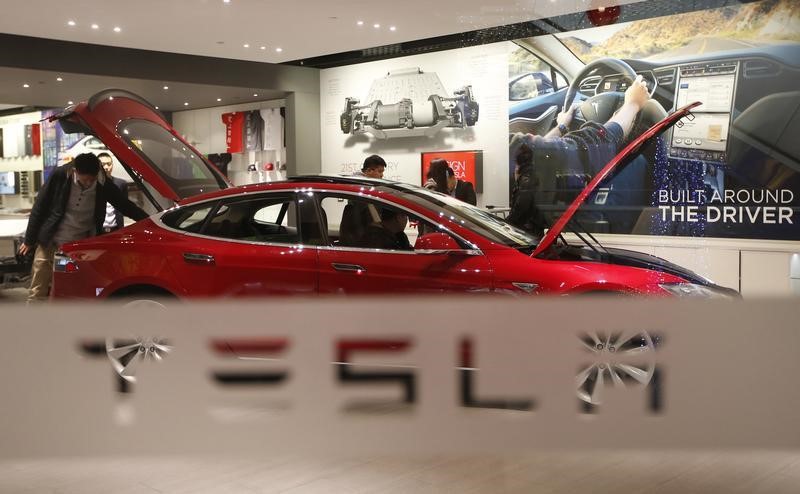 Tesla, ABD’de araç satış fiyatlarını düşürdü