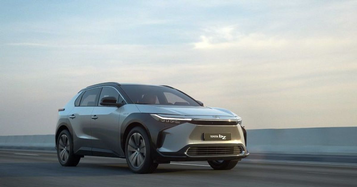 Toyota 10 yeni elektrikli model çıkarmaya hazırlanıyor