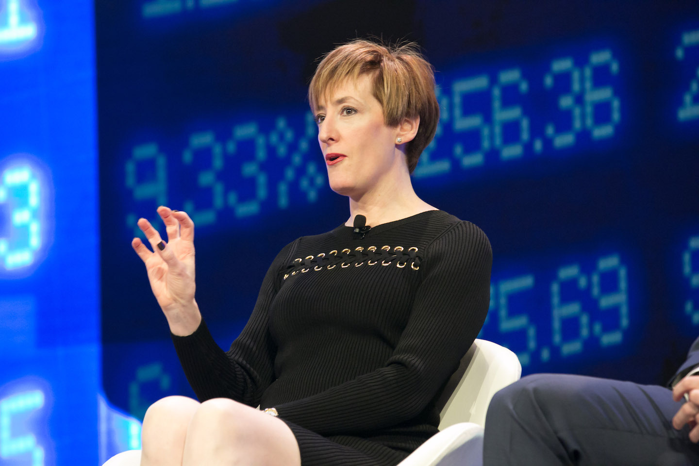 Caitlin Long Kimdir?